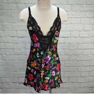 Victoria's Secret Black Floral and Lace Mini Nightgown Slip Dress medium NEW